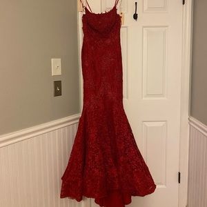 Prom dress never worn originally purchased in 2020.